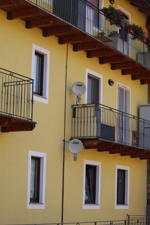 Eleonora'S Home Aosta Bagian luar foto